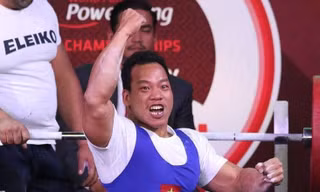 Lực sĩ Lê Văn Công