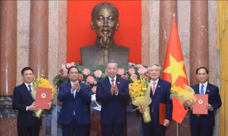 Tổng Bí thư, Chủ tịch nước Tô Lâm trao quyết định bổ nhiệm các phó thủ tướng và bộ trưởng