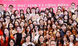 Thủ tướng: Cộng đồng người Việt tại Trùng Khánh là 'cầu nối hữu nghị' Việt Nam- Trung Quốc
