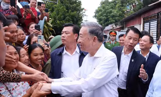 Tổng Bí thư Tô Lâm: Không để cơ quan Nhà nước là 'vùng trú an toàn' cho cán bộ yếu kém