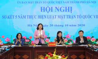 Phó Bí thư Thành ủy Hà Nội Nguyễn Thị Tuyến tại hội nghị. Ảnh: PV