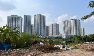 Lãnh đạo Hà Nội phải giải trình việc chỉ xây nhà quên xây trường học, công viên
