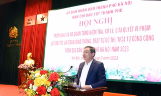 Phó Chủ tịch Hà Nội: 'Xử lý vi phạm vỉa hè nhưng phải đảm bảo cuộc sống của người dân'