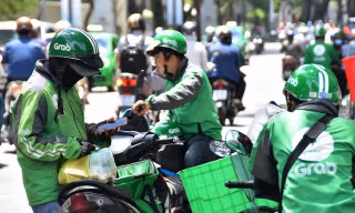 Grab dừng dịch vụ giao đồ ăn ở Hà Nội trong 15 ngày giãn cách xã hội