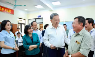 Tổng Bí thư Tô Lâm kiểm tra hoạt động của chính quyền địa phương 2 cấp ở Hà Nội