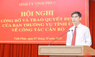 'Tâm thư' của Bí thư Tỉnh ủy Vĩnh Phúc: Trên vai mỗi cán bộ lãnh đạo là đời sống, hạnh phúc của nhân dân