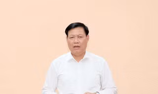 Thủ tướng bổ nhiệm lại Thứ trưởng Bộ Y tế Đỗ Xuân Tuyên