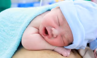 Bộ Chính trị: Sửa quy định, không kỷ luật đảng viên sinh con thứ 3