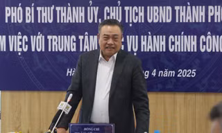 Chủ tịch Hà Nội: Xử lý thủ tục hành chính phi địa giới mới là 'xã hội văn minh'
