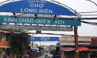 Hà Nội: Chợ Long Biên hoạt động trở lại sau hơn 2 tháng phong toả
