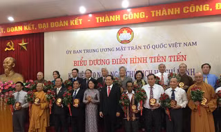 Các điển hình tiên tiến được biểu dương sáng nay, 1/6
