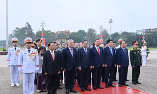 Lãnh đạo Đảng, Nhà nước viếng Chủ tịch Hồ Chí Minh và các Anh hùng liệt sĩ