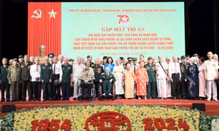 Hà Nội tri ân những bậc lão thành cách mạng từng tham gia tiếp quản, giải phóng Thủ đô