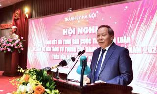 Cụ ông 104 tuổi ở Hà Nội viết bài dự thi bảo vệ nền tảng tư tưởng của Đảng