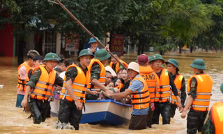 Hình ảnh xúc động trong cơn 'đại hồng thủy' chưa từng có ở Thái Nguyên 