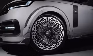 SUV hạng sang Range Rover độ mâm độc đáo