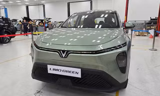 Ảnh thực tế mẫu MPV VinFast Limo Green vừa lộ diện