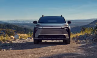 Toyota vén màn SUV điện off-road mới