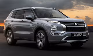 Mitsubishi muốn tách khỏi Nissan?