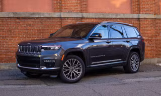 Triệu hồi xe Jeep Grand Cherokee L tại Việt Nam do lỗi phuộc sau