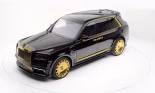 Chiêm ngưỡng siêu phẩm Rolls-Royce Cullinan bản độ dát vàng