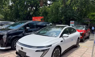 Xe điện giá rẻ của Nissan xuất hiện tại Việt Nam
