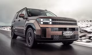 Hyundai Santa Fe bản hybrid được nâng cấp hệ truyền động
