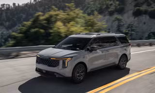 Kia Carnival 2025 có thêm bản hybrid