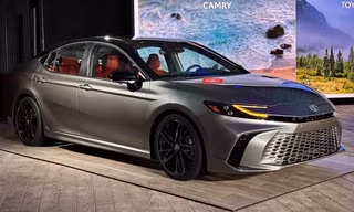 Rộ tin Toyota Camry thế hệ mới ra mắt Việt Nam cuối năm nay
