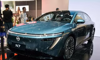 Nissan ra mắt xe điện giá rẻ