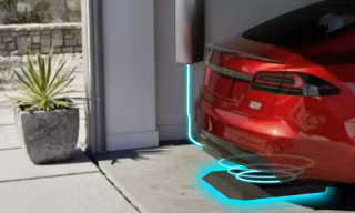 Hé lộ công nghệ sạc ô tô điện không dây của Tesla