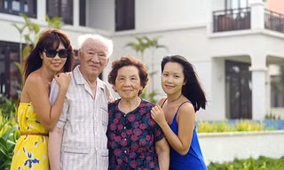 Hà Anh bình yên bên đại gia đình