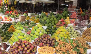 Thương lái trái cây lỗ nặng dịp Tết
