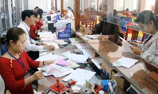 Cán bộ ăn lương mà không làm, phải thay ngay