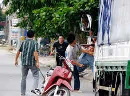 Hai băng nhóm hỗn chiến, 1 người chết