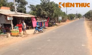 Hai mẹ con bỏng nặng vì bị ném 'bom' xăng