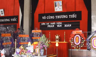 Trang trọng lễ truy điệu người cận vệ của Bác Hồ