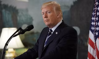 Tổng thống Donald Trump: Tôi mệt mỏi vì đất nước bị lợi dụng