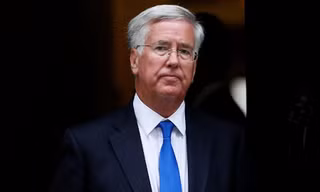 Bộ trưởng Quốc phòng Anh Michael Fallon. Ảnh: Reuters