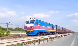 Đường sắt cắt lỗ mạnh, sắp hết thời bê bết 