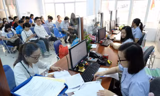 Có lao động mất việc nhận hơn 23 triệu đồng mỗi tháng bảo hiểm thất nghiệp