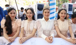 Diễn đàn "Điều Em Muốn Nói": Hoa hậu Thanh Thủy nhớ về ký ức buồn khi học cấp Hai