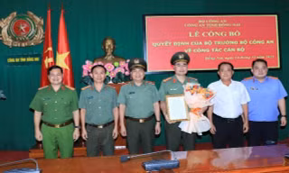 Triển khai nhiều quyết định quan trọng về cán bộ chủ chốt tại TPHCM, Đồng Nai 