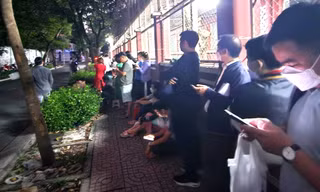 TPHCM: Trường tiểu học từng khiến phụ huynh xếp hàng dài mua hồ sơ vào lớp 1 công bố chỉ tiêu