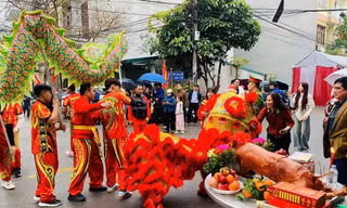 Sôi nổi Lễ hội xuân Chùa Tiên. 