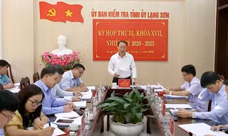 Ủy ban Kiểm tra tỉnh ủy Lạng Sơn xem xét vi phạm của tổ chức, cá nhân có dấu hiệu vi phạm. 