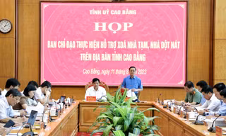 Tỉnh Cao Bằng họp bàn xóa nghèo, nhà dột nát. Ảnh: D.H