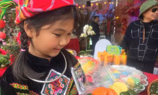 Bánh giầy, bánh ngải xứ Lạng được người dân xứ Lạng và du khách ưa thích. Ảnh: Duy Chiến