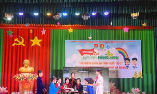 Sôi nổi Liên hoan an toàn giao thông. Ảnh: Duy Chiến 