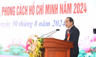 Lạng Sơn: Tôn vinh các điển hình trong học tập và làm theo tư tưởng, đạo đức, phong cách Hồ Chí Minh